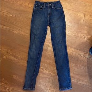 LEVIS HIGH RISE SKINNY JEANS